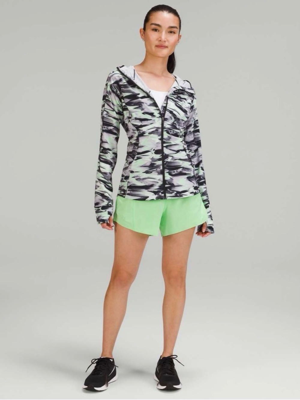 NWT Lululemon Mist Over Windbreaker
Paint Glide Multi Size 4 - Picture 4 of 9